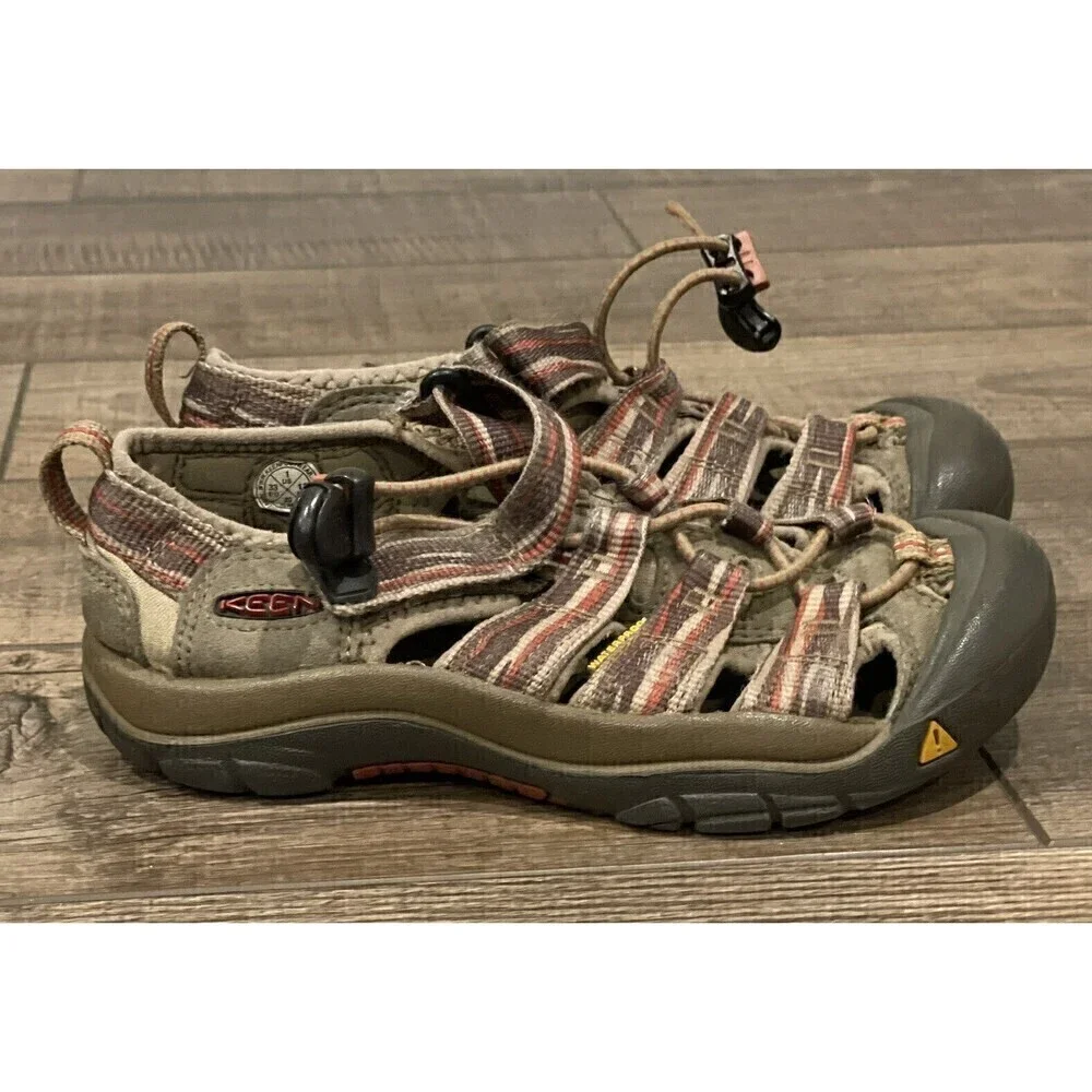 Keen Newport H2 Kids Size 1 Kids Trail Hiking Water Sport Sandals Brown Shoes